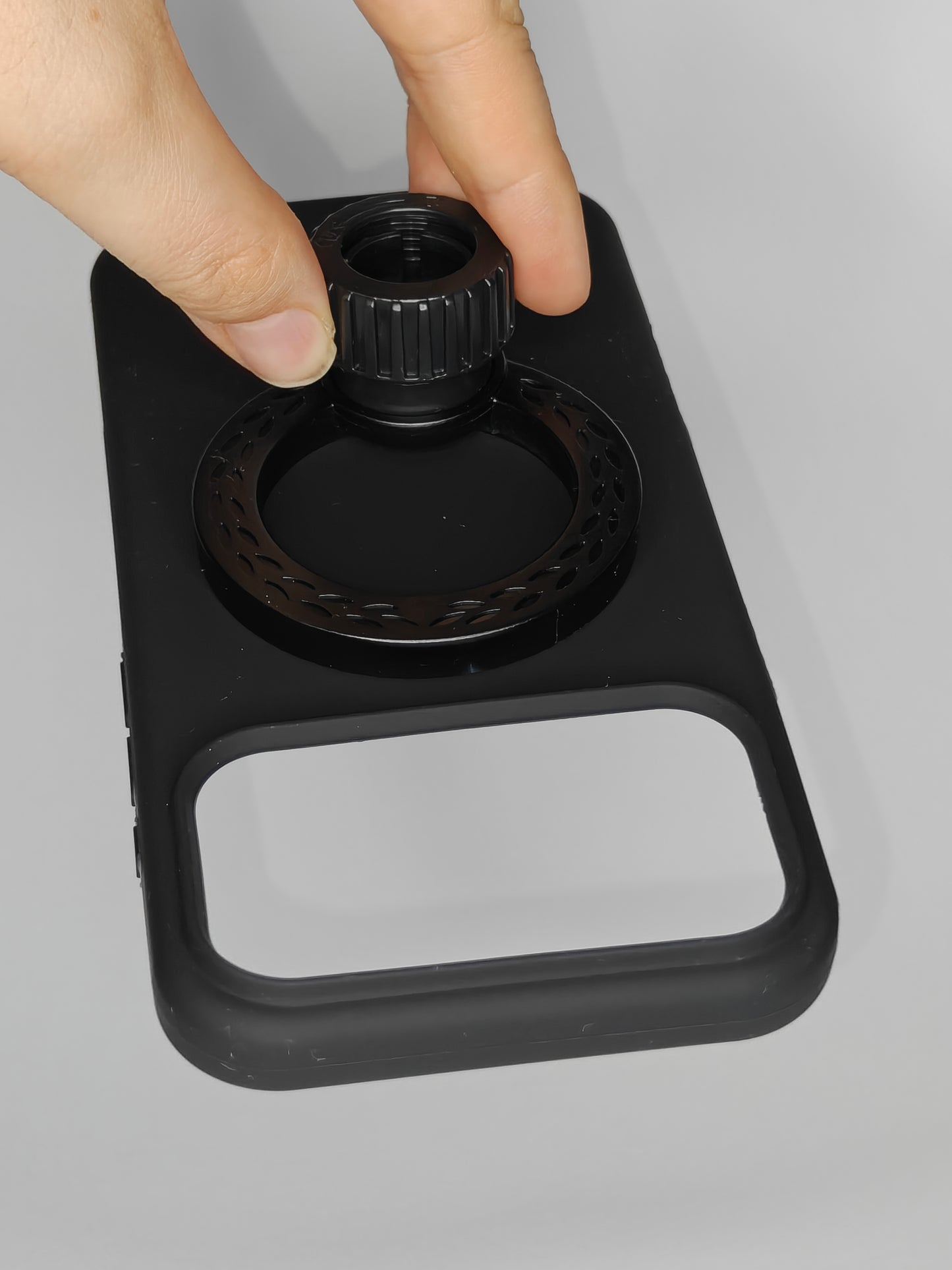 iPhone 17 Pro Max Juodas dėklas su Magsafe