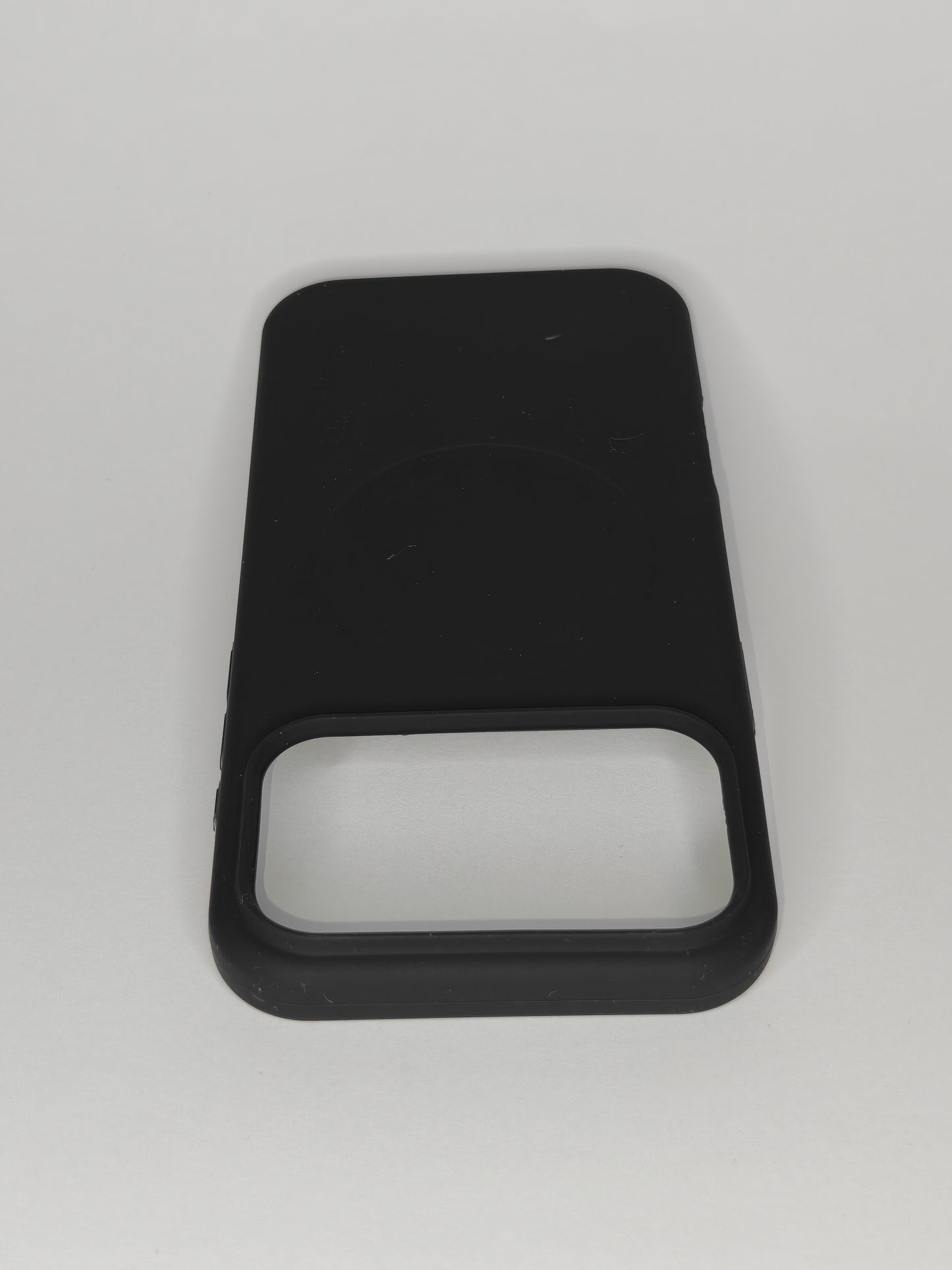 iPhone 17 Pro Max Juodas dėklas su Magsafe