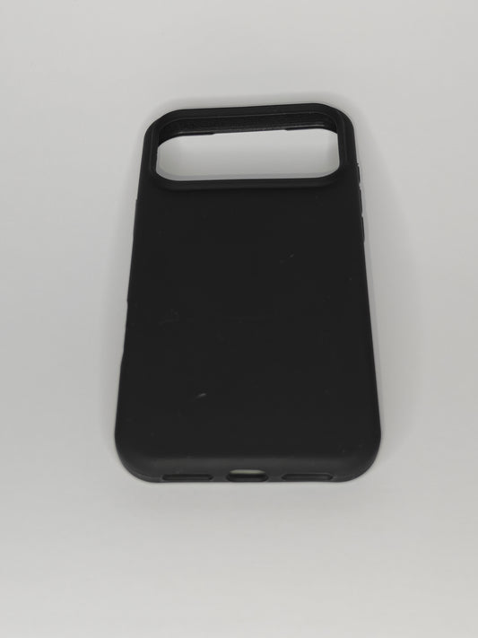 iPhone 17 Pro Max Juodas dėklas su Magsafe