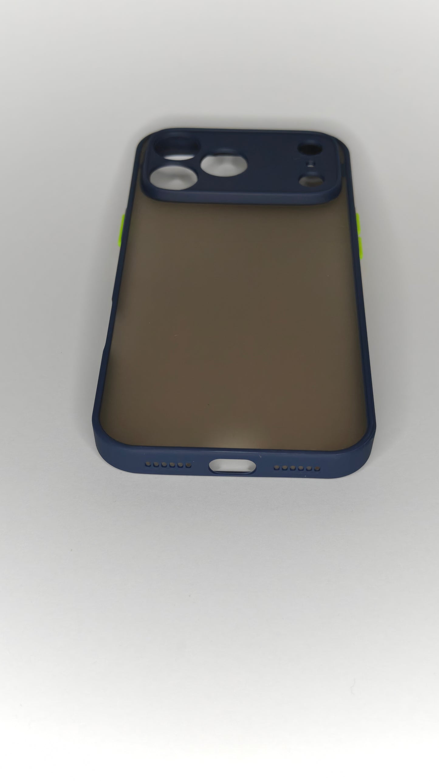 iPhone 17 Pro Max permatomas mėlynas dėklas